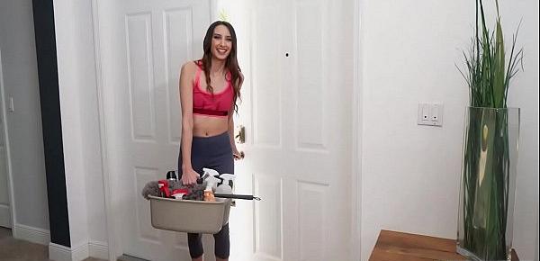  New Amazing Latina Housekeeper Natalia Nix Kitchen Duty